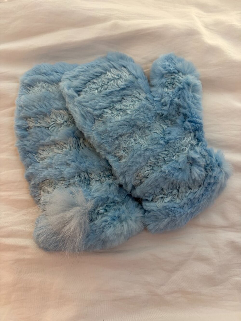 Mitchie's Light Blue 100% Rabbit Fur Fluffy Winter Mittens - Picture 5 of 5